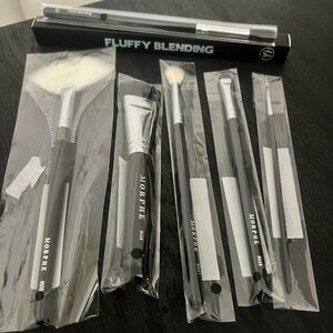 Set of 6. Morphe Professional Brush Set - Black and Silver